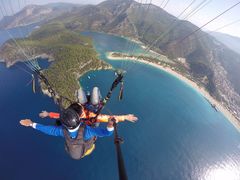 -费特希耶滑翔伞