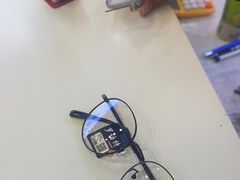 -罗伯特眼镜·蔡司官方授权(前海桂湾店)