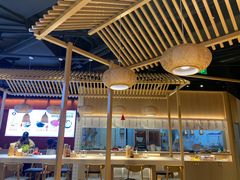 大堂-八二小区抄手(龙湖上城天街店)