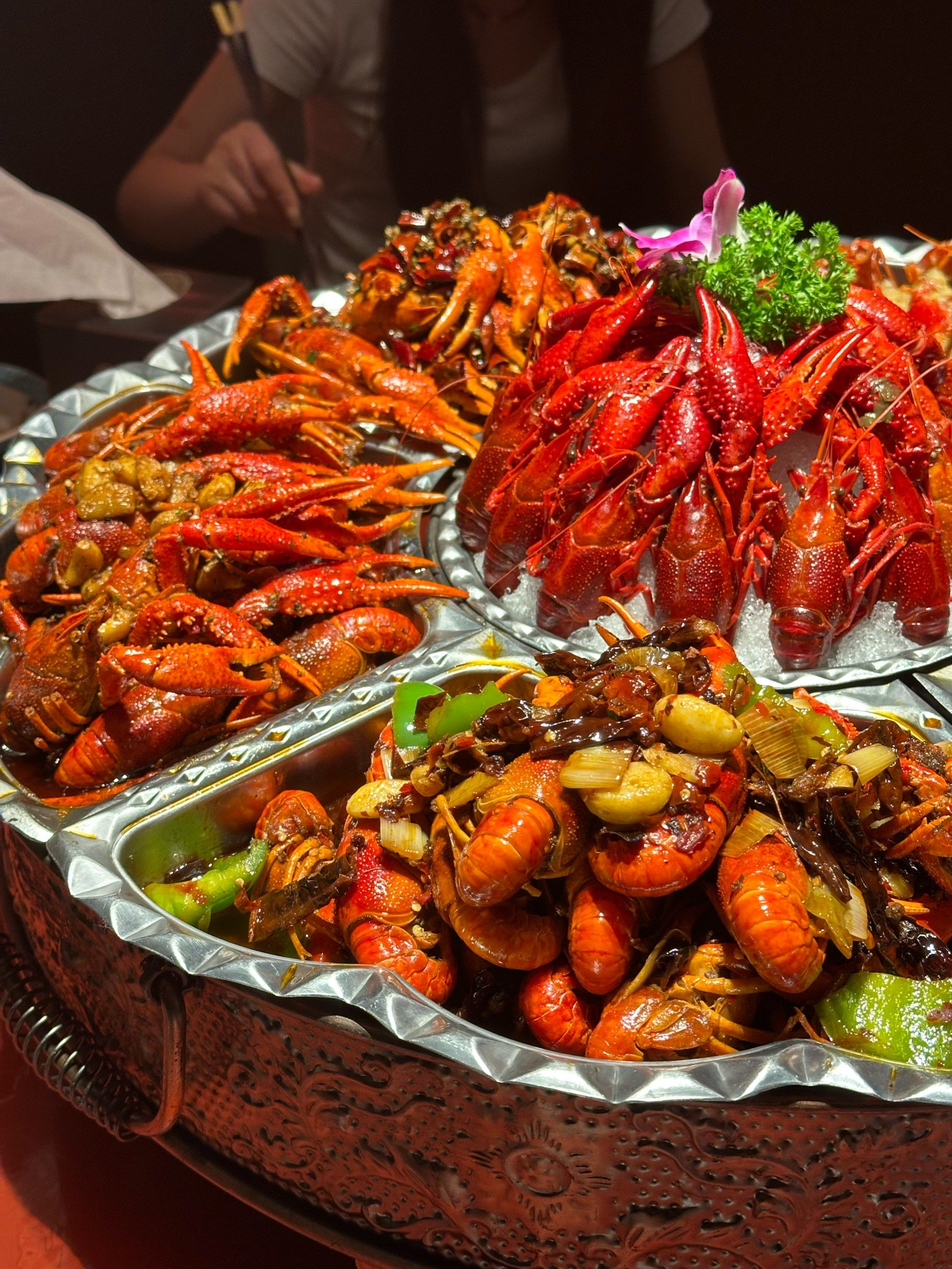 小龙虾拼盘,谁敢来一战?