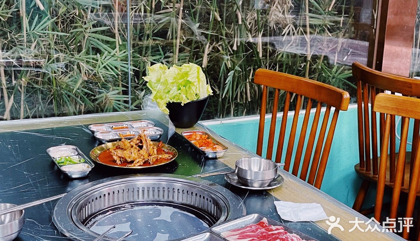 东莞美食｜牛蛙和烤肉可以兼得哦[加油][加油]