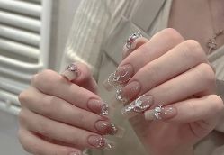 -槿里日式美甲工作室