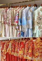 -洋洋婚纱品牌集合店