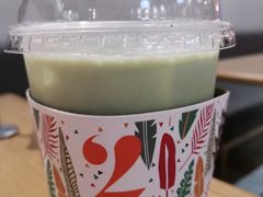 冰椰汁抹茶牛奶-HELLO 27 意面·沙拉·帕尼尼