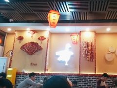 -炖四方东北铁锅炖·烧烤小龙虾(中豪国际店)