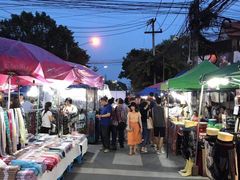 -周日夜市
