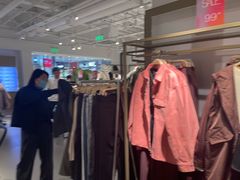 -URBAN REVIVO(北京斯普瑞斯奥特莱斯店)