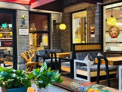-苹果树下艺术餐厅(宋庄店)