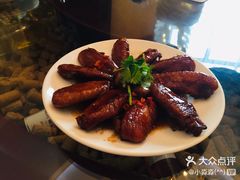 -丹世红酒庄·烧烤·团建·婚礼·水上运动