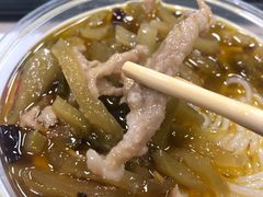 -越洋肖氏老米线(杨家坪店)