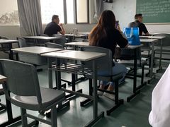 -上海外国语大学(虹口校区)