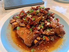 张家沱香辣蹄-懒人盐府人家(航天桥店)