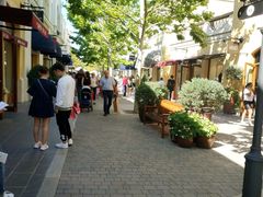 -马德里拉斯咯扎斯购物村