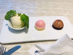 -必胜客(证大大拇指店)