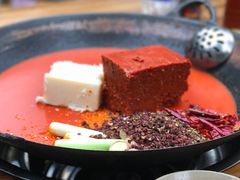 老锅底-邓莽子老火锅(中兴路总店)