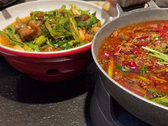 -万重锦·人文川菜馆(骡马市店)