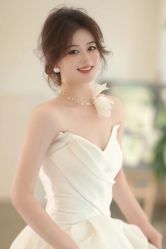 -艾米丽婚纱礼服
