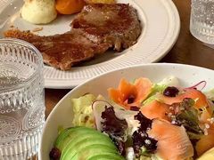 -10號公馆专业果木牛排餐厅