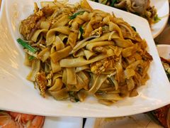 -覃记海鲜美食餐厅