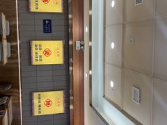 -花馬肆.云南过桥米线(汉神购物广场现场熬汤店)