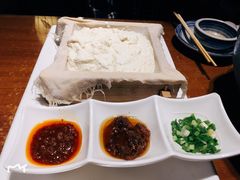 一块豆腐-95号酱骨·一块豆腐(展春园西路店)