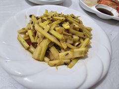 -天乐农家鱼头王(天目湖店)