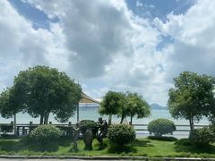 -鹰龙海畔度假酒店(咸祥店)