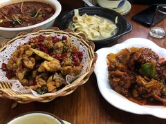 -胡子饮食店