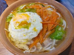 土鸡丝鸡汤米线-云海肴汽锅鸡·云南小炒(天津国金汇店)