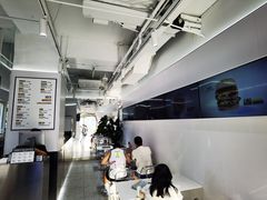 -TRIPS BURGER(大钟寺店)