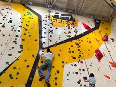 -问山MountQuest攀岩馆