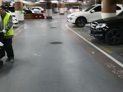 -日月光中心-停车场