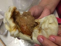 咸蛋超人包-老陶包子铺(南大西南村店)