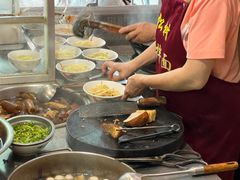 -松树干拌面店