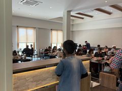-Chom Cafe and Restaurant