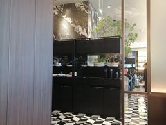 -新白鹿餐厅(滨江银泰店)