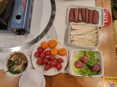 -周记潮汕牛肉·小龙虾烧烤(九亭金地广场店)