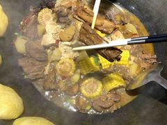 -袁小二大东北铁锅炖(吉祥村总部)