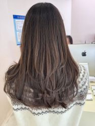 -SALON DE VANHADA