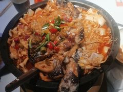 -鸣记脆皮烤鱼·海鲜烤鱼(三八广场店)