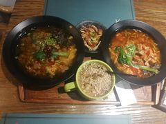 -八月美食小馆(银泰城总店)