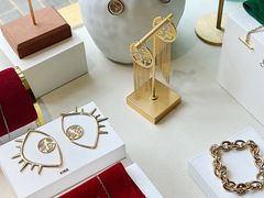 -LADY FAFA(巨鹿路陕西南路路口店)