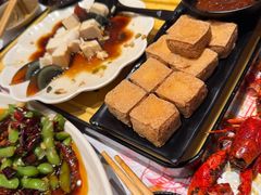 -肥肥虾庄·金牌油焖大虾(杨园滨江时代walk店)