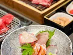 -铭牛烧肉·和牛海鲜自助(高新月牙湖店)