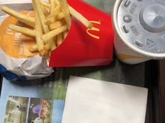 -麦当劳(江湾镇店)