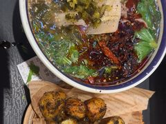 -云阿蛮云南生烫牛肉米线(奉贤路店)