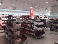 -H&M(天一广场店)
