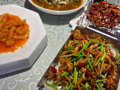 -巴特餐饮6加1音乐餐吧·新疆菜