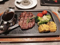 -新元素(三里屯太古里南区)