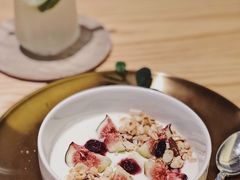 无花果酸奶碗-伊斯坦布尔土耳其清真咖啡餐厅